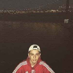 Meet your Posher, Ariton